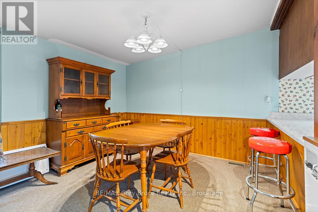 243 Mccullough Lake Drive, Chatsworth, Ontario  N0H 2V0 - Photo 22 - X12996258