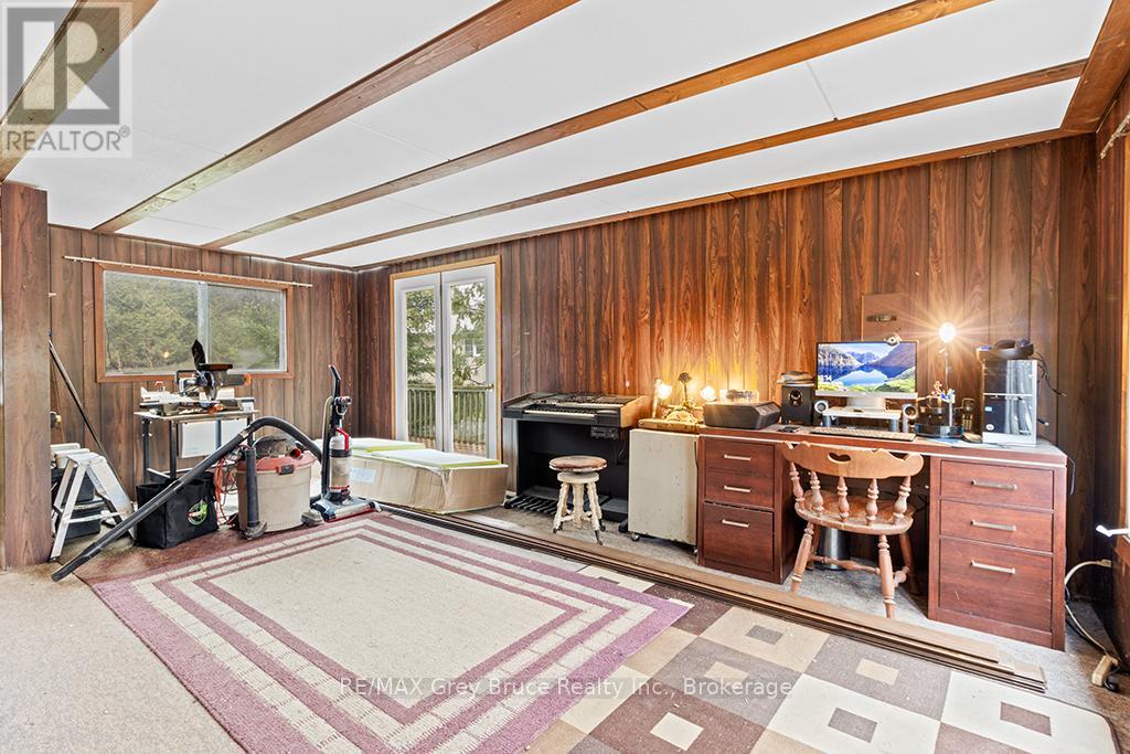 243 Mccullough Lake Drive, Chatsworth, Ontario  N0H 2V0 - Photo 25 - X12996258