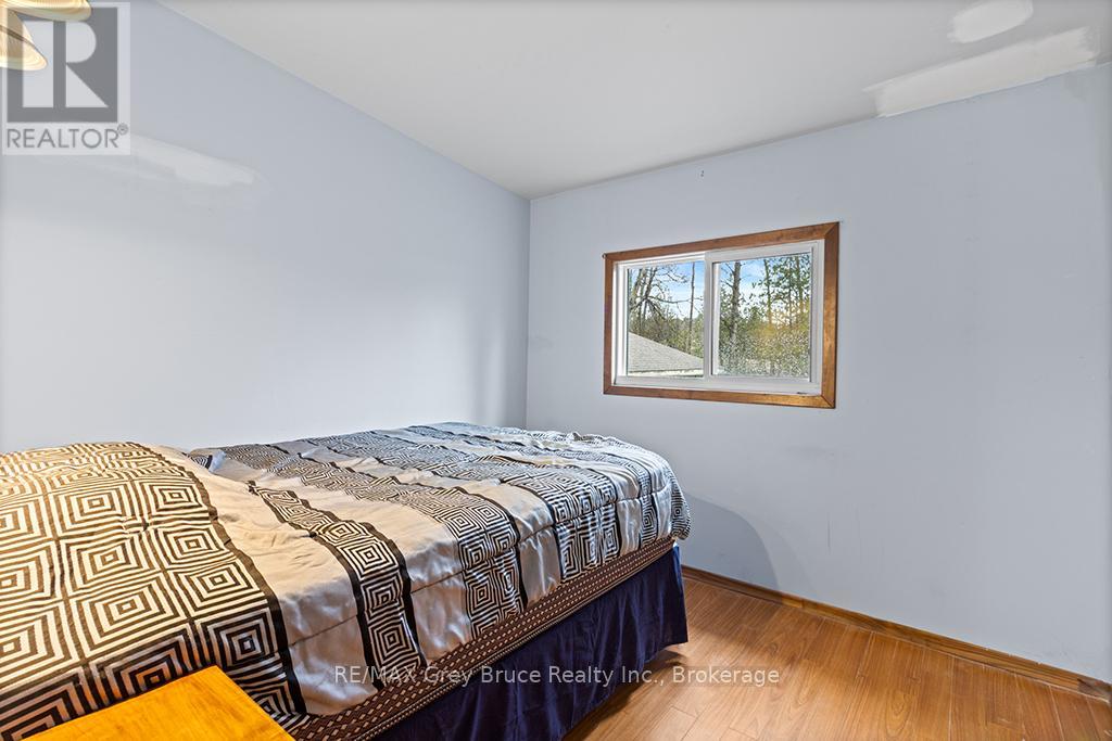 243 Mccullough Lake Drive, Chatsworth, Ontario  N0H 2V0 - Photo 28 - X12996258