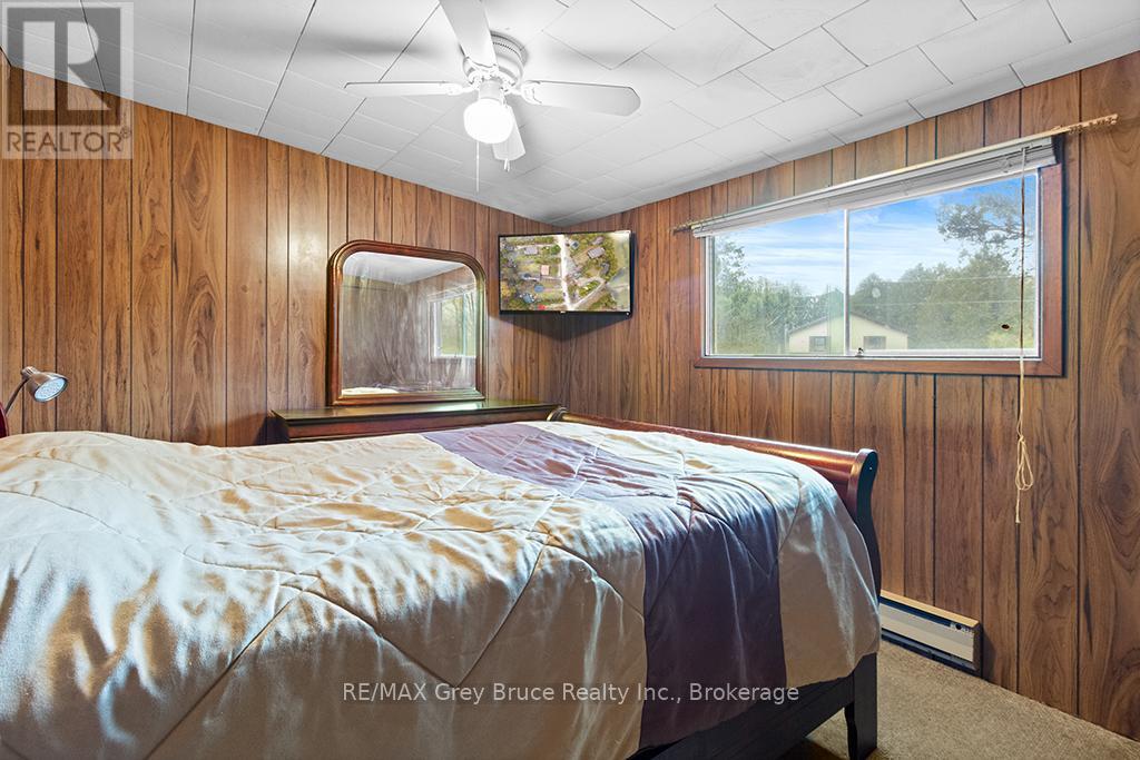 243 Mccullough Lake Drive, Chatsworth, Ontario  N0H 2V0 - Photo 30 - X12996258