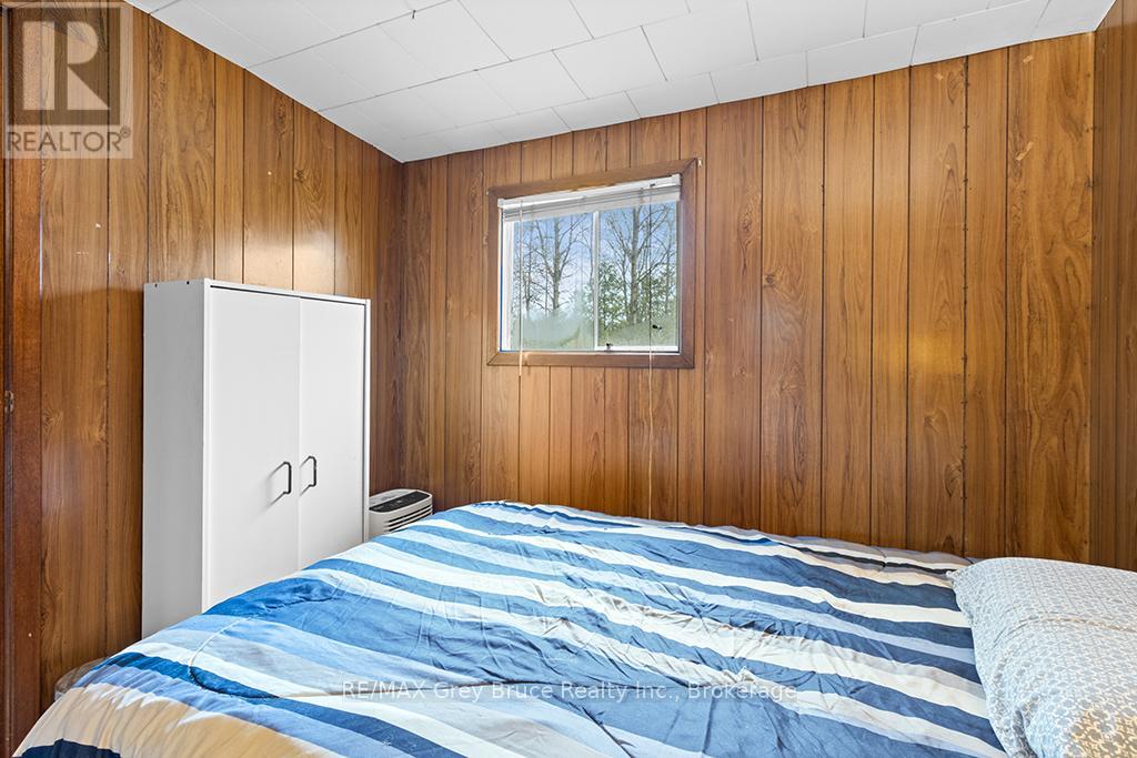 243 Mccullough Lake Drive, Chatsworth, Ontario  N0H 2V0 - Photo 33 - X12996258