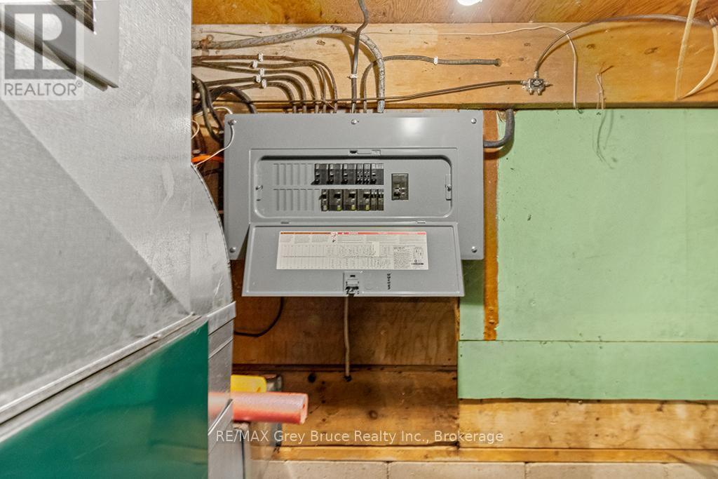 243 Mccullough Lake Drive, Chatsworth, Ontario  N0H 2V0 - Photo 41 - X12996258
