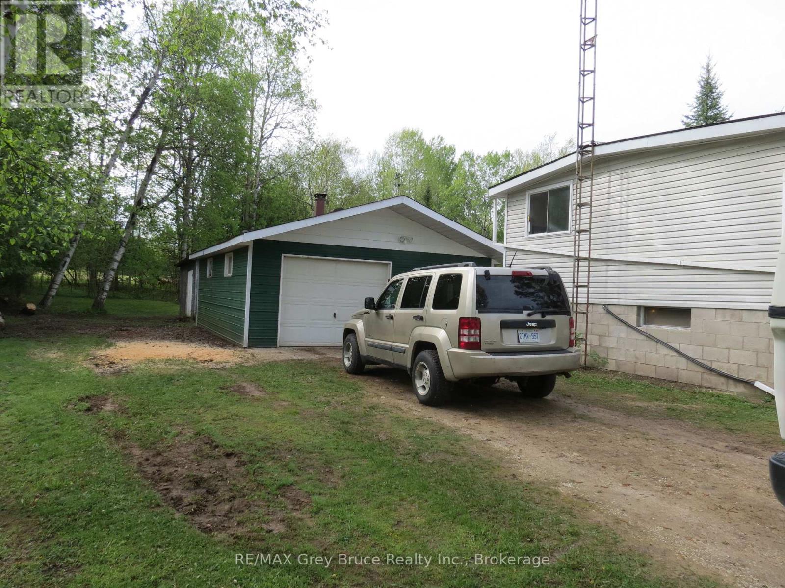 243 Mccullough Lake Drive, Chatsworth, Ontario  N0H 2V0 - Photo 42 - X12996258