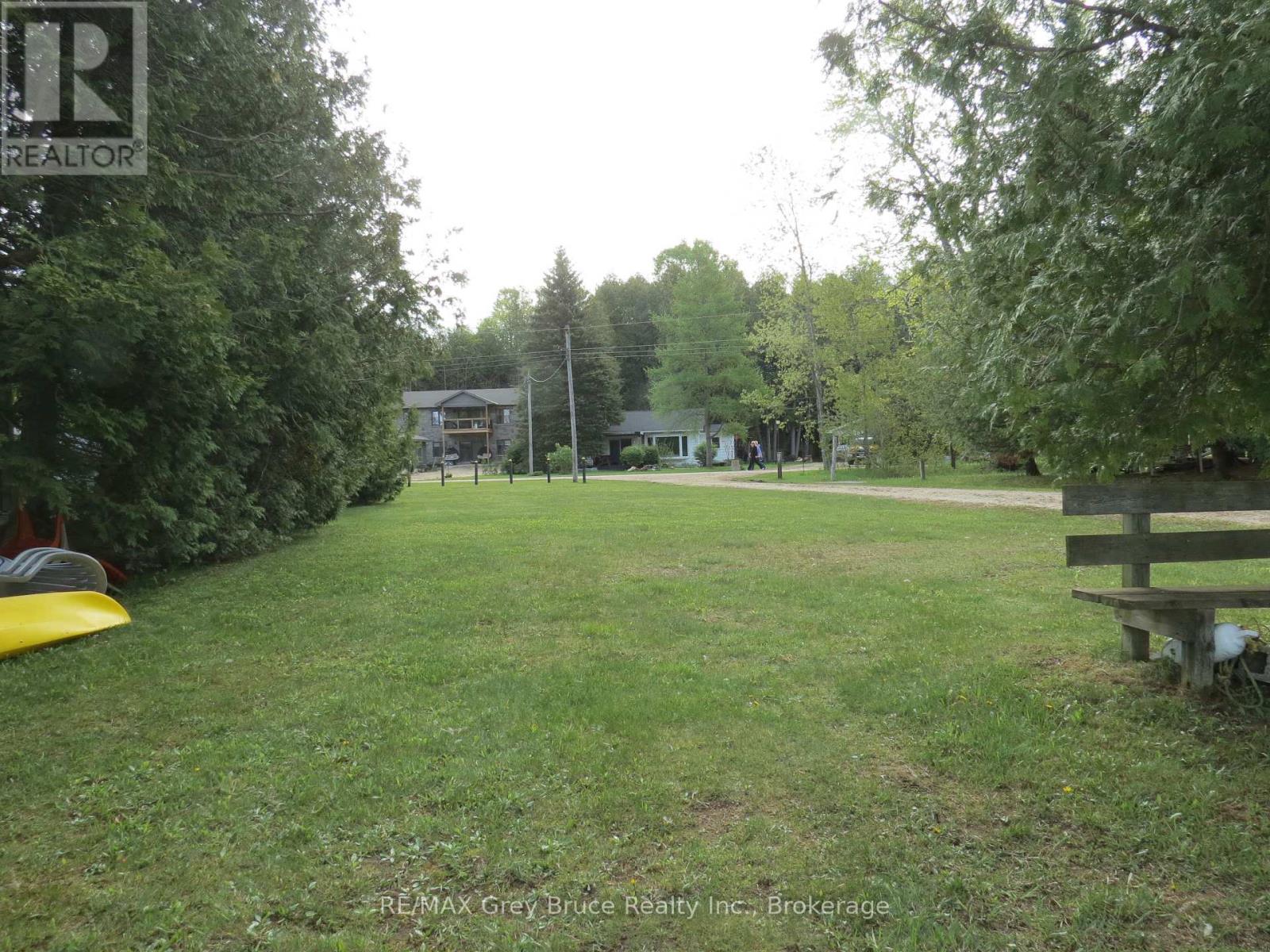 243 Mccullough Lake Drive, Chatsworth, Ontario  N0H 2V0 - Photo 5 - X12996258