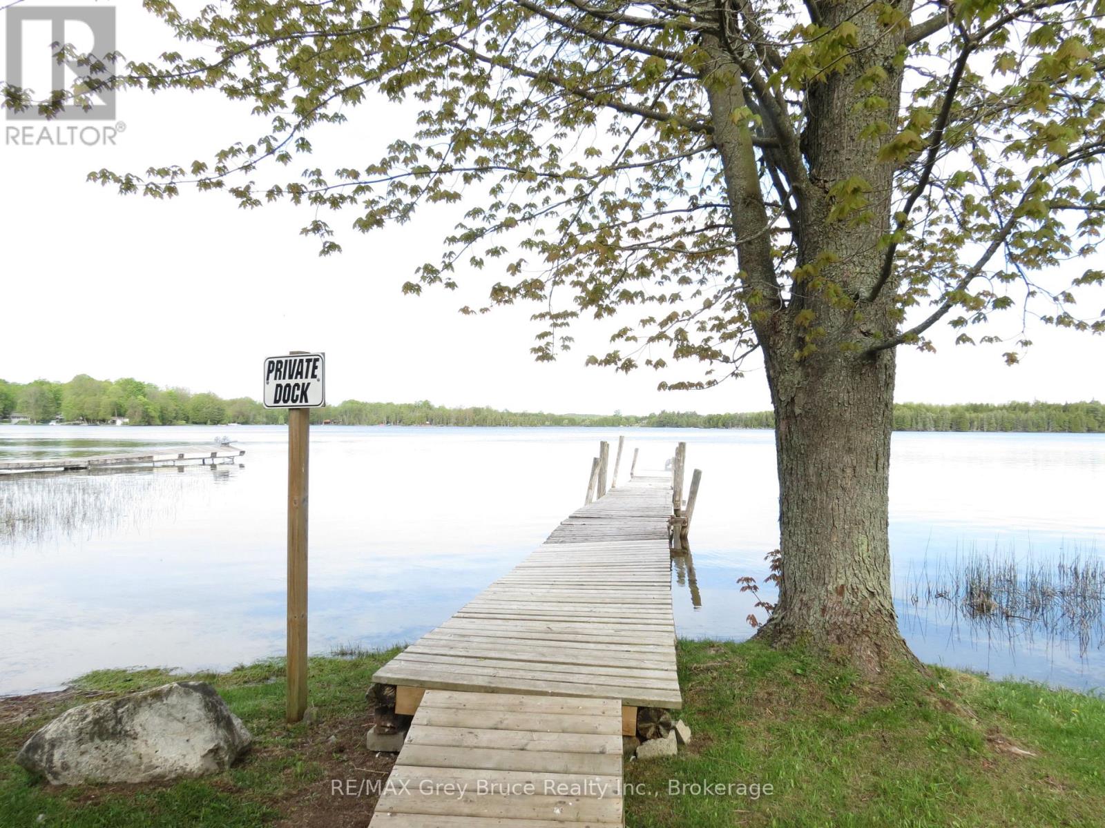 243 Mccullough Lake Drive, Chatsworth, Ontario  N0H 2V0 - Photo 8 - X12996258