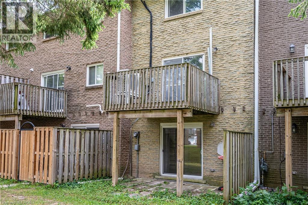 212 Westcourt Place, Waterloo, Ontario  N2L 2R7 - Photo 17 - 40820795