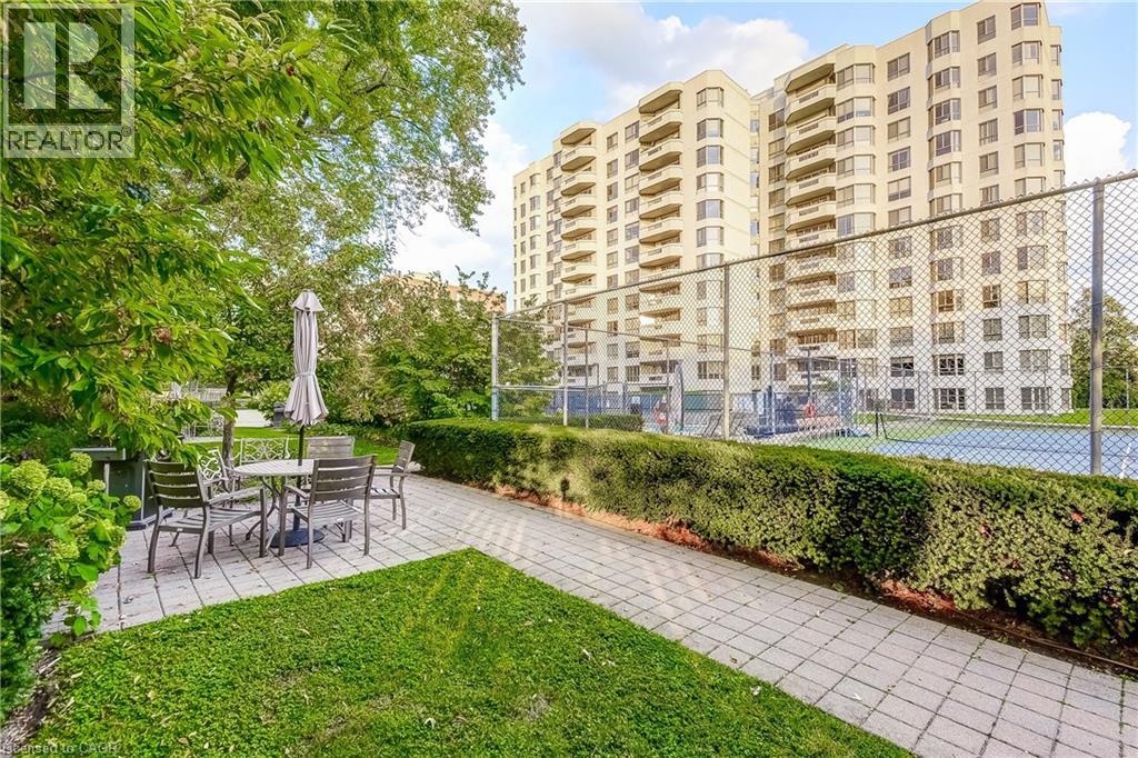 1201 North Shore Boulevard Unit# 204, Burlington, Ontario  L7S 1Z5 - Photo 39 - 40820576