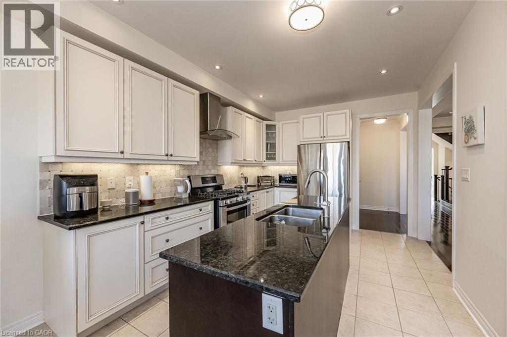 2453 Village Common, Oakville, Ontario  L6M 0S2 - Photo 12 - 40820076