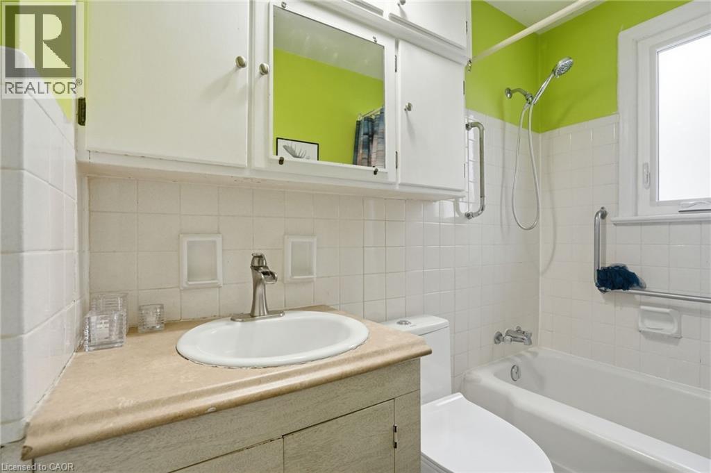 336 Barton Street, Stoney Creek, Ontario  L8E 2K9 - Photo 10 - 40820747