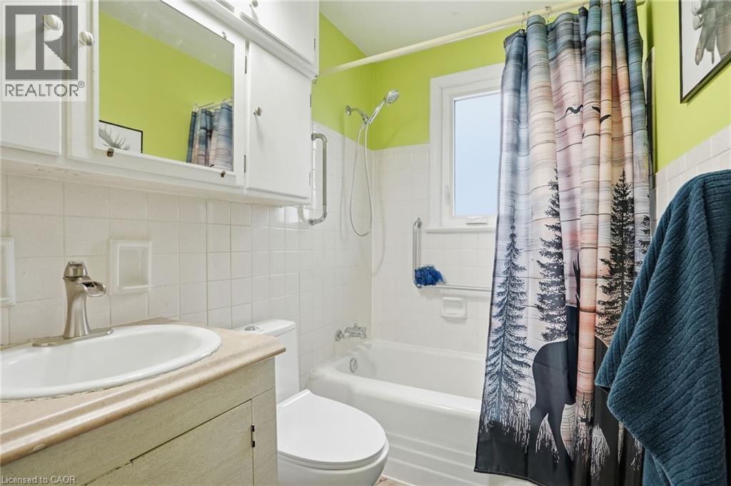 336 Barton Street, Stoney Creek, Ontario  L8E 2K9 - Photo 11 - 40820747