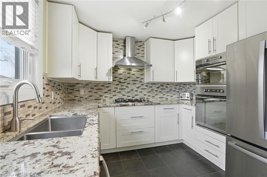 336 Barton Street, Stoney Creek, Ontario  L8E 2K9 - Photo 28 - 40820747