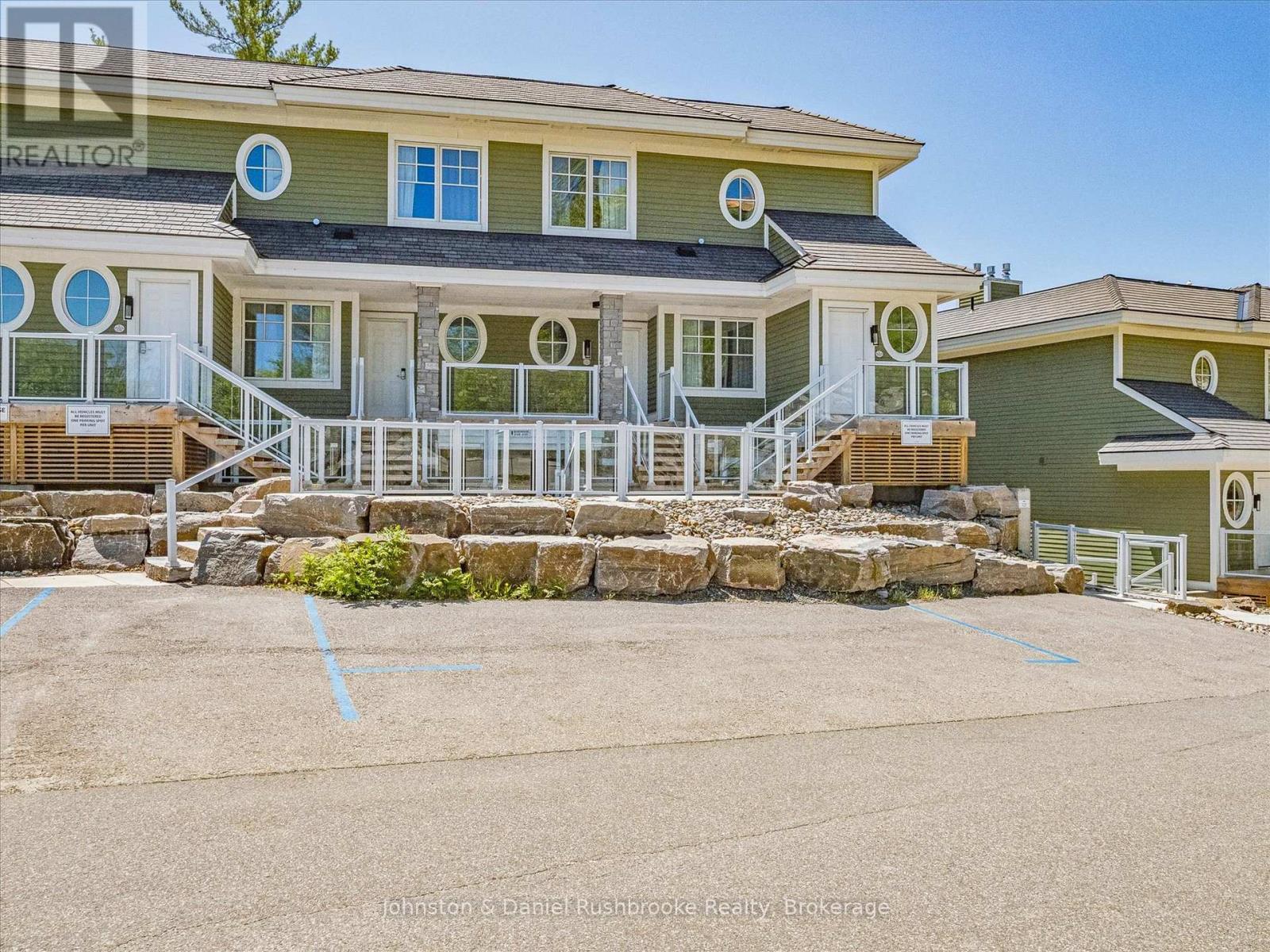 Btve104 - 1869 Muskoka Road 118 W Highway, Muskoka Lakes, Ontario  P1L 1W8 - Photo 2 - X13002266