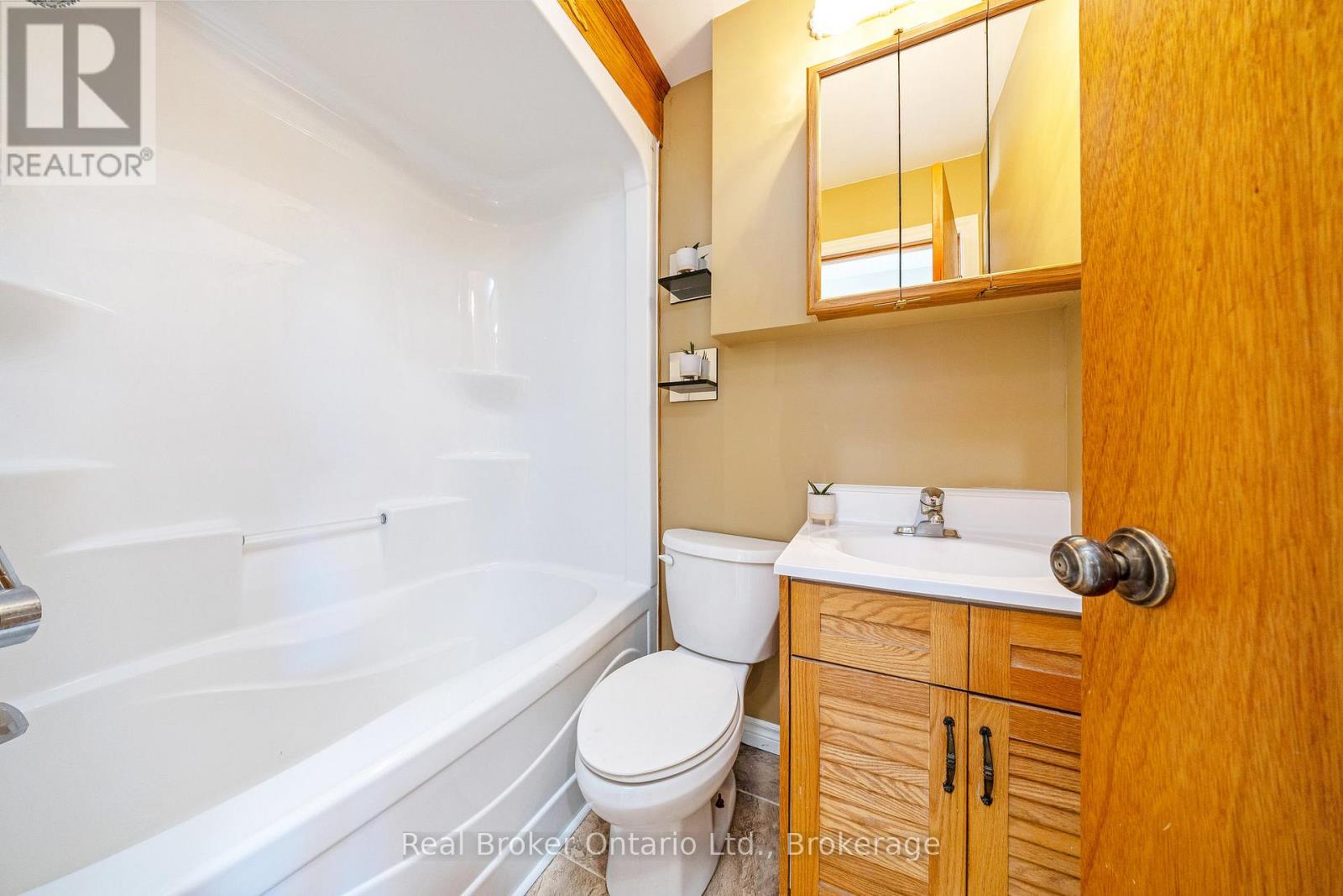 8759 Wellington 124 Road, Erin, Ontario  N1H 6H7 - Photo 38 - X13002726