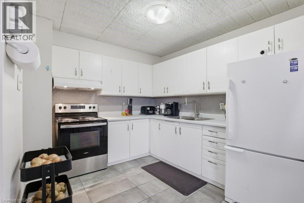 80 Breckenridge Drive Unit# 110, Kitchener, Ontario  N2B 2N9 - Photo 5 - 40820759