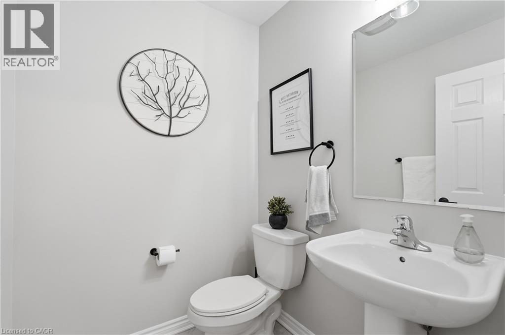 230 Avonsyde Boulevard Unit# 15, Waterdown, Ontario  L8B 1T9 - Photo 17 - 40821101