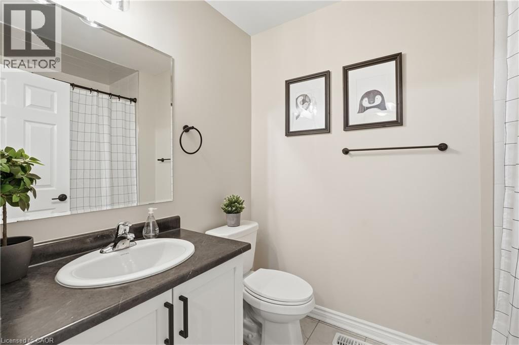 230 Avonsyde Boulevard Unit# 15, Waterdown, Ontario  L8B 1T9 - Photo 25 - 40821101