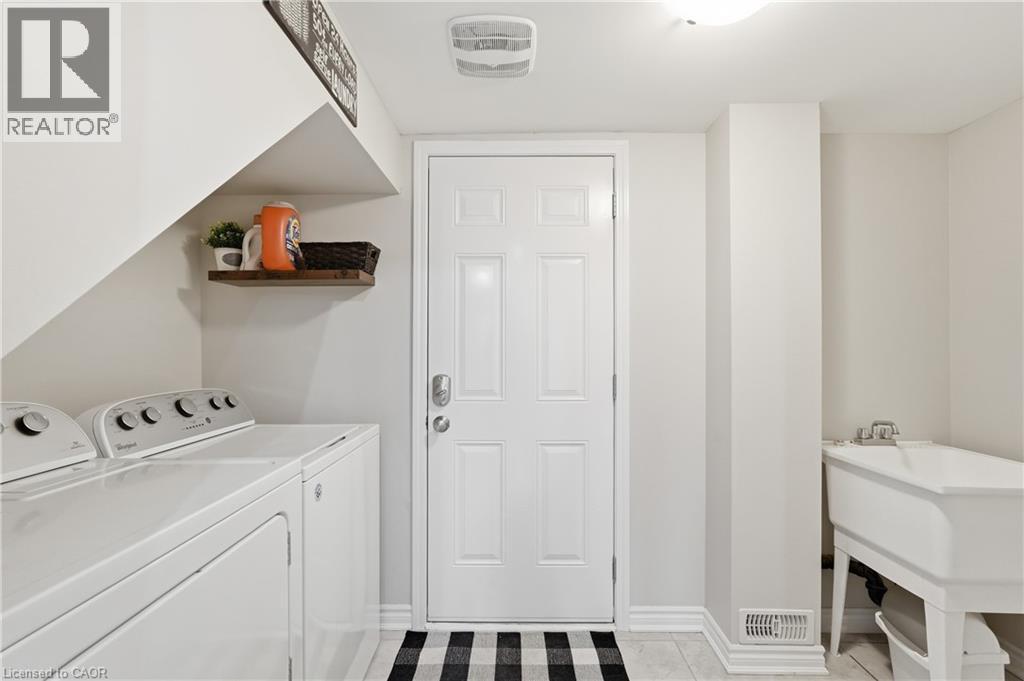 230 Avonsyde Boulevard Unit# 15, Waterdown, Ontario  L8B 1T9 - Photo 26 - 40821101
