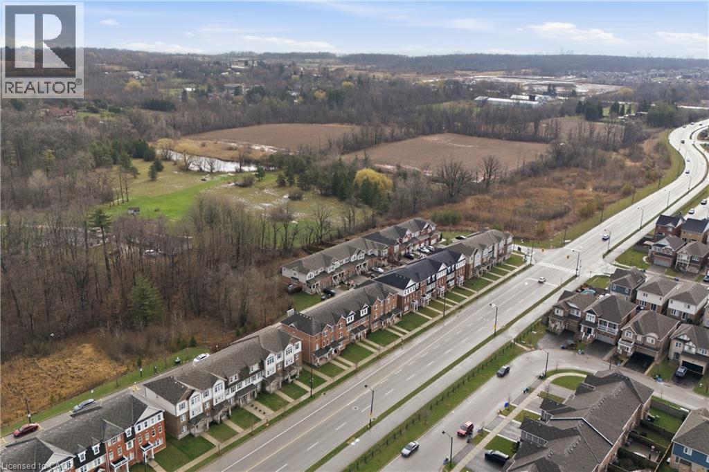 230 Avonsyde Boulevard Unit# 15, Waterdown, Ontario  L8B 1T9 - Photo 35 - 40821101