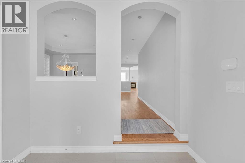 22 Woodhouse Street, Hamilton, Ontario  L9K 0H2 - Photo 4 - 40821329