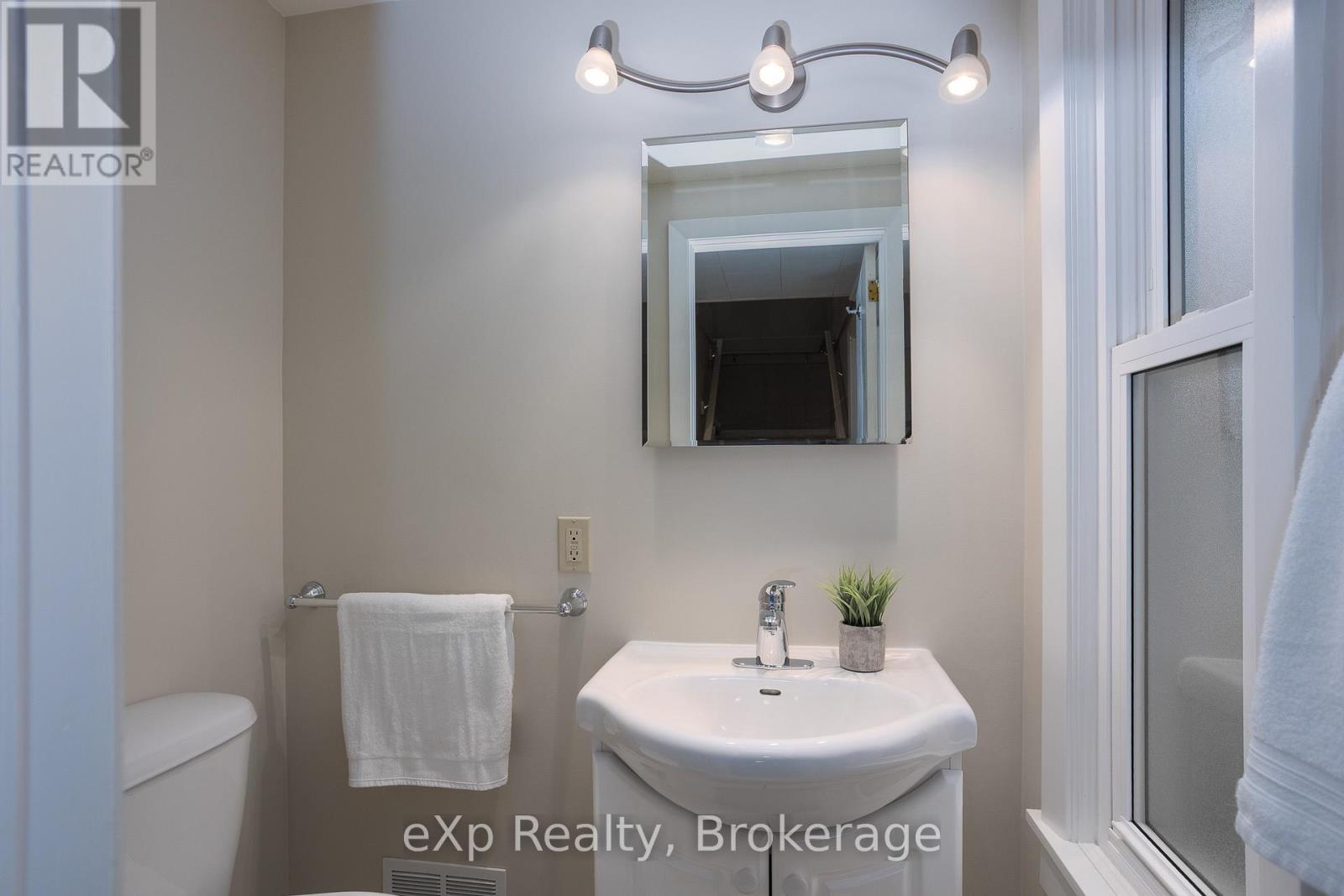 570 7th Street W, Owen Sound, Ontario  N4K 3L6 - Photo 32 - X13005228