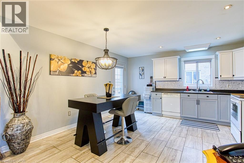 7192 Kelly Drive, Niagara Falls, Ontario  L2H 3K1 - Photo 13 - 40821112
