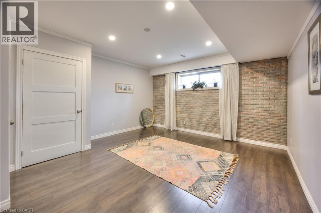 42 Culpepper Drive, Waterloo, Ontario  N2L 5L1 - Photo 32 - 40821391