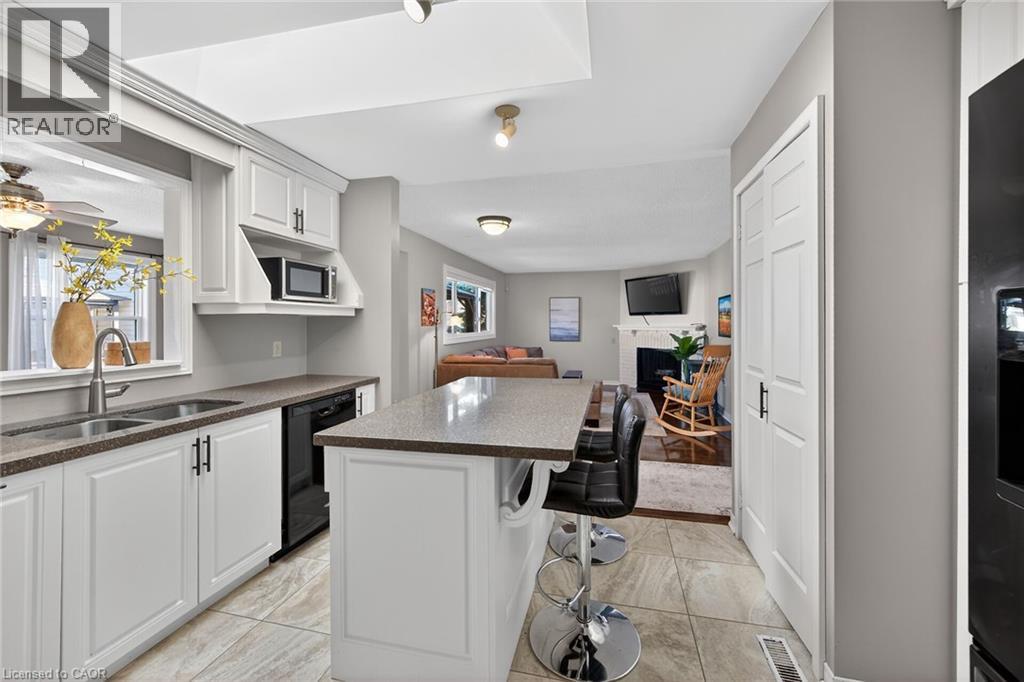 232 Silverbirch Boulevard, Hamilton, Ontario  L0R 1W0 - Photo 11 - 40821535