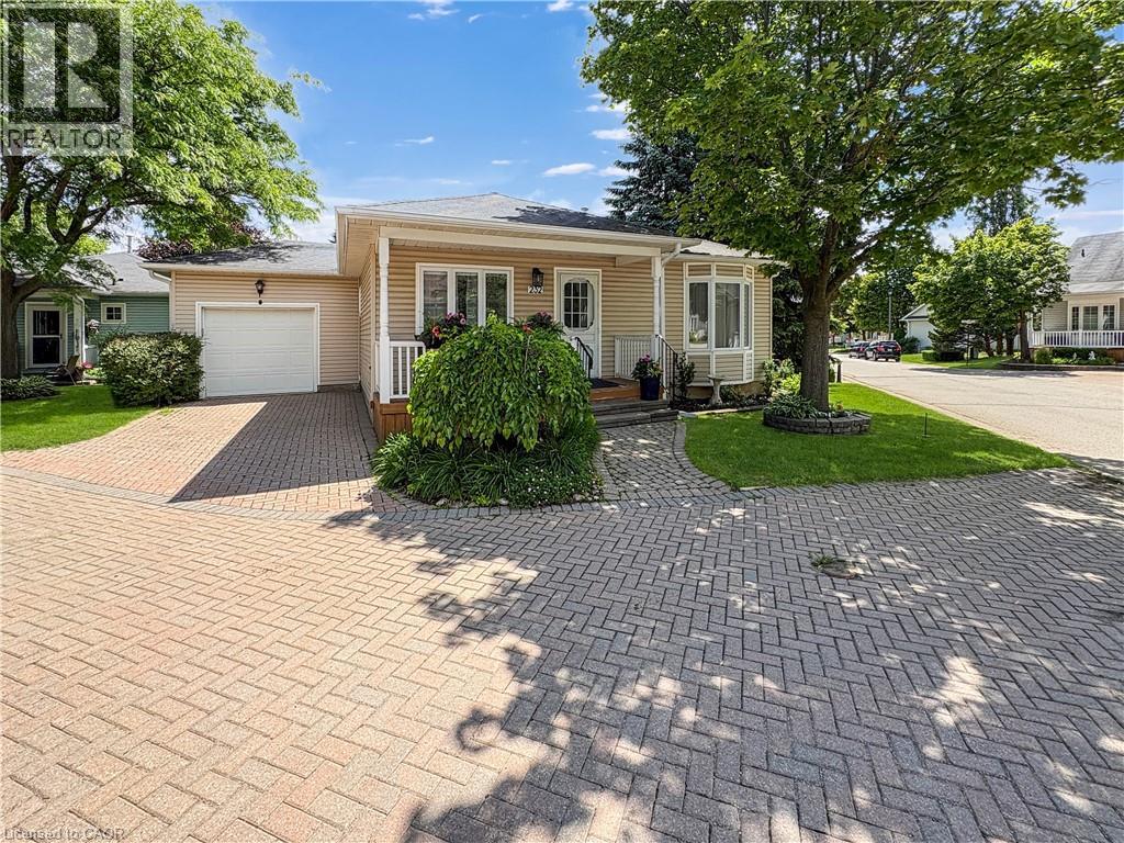 232 Silverbirch Boulevard, Hamilton, Ontario  L0R 1W0 - Photo 2 - 40821535