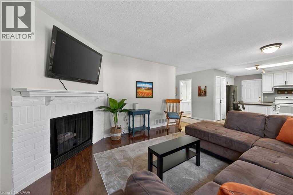 232 Silverbirch Boulevard, Hamilton, Ontario  L0R 1W0 - Photo 8 - 40821535