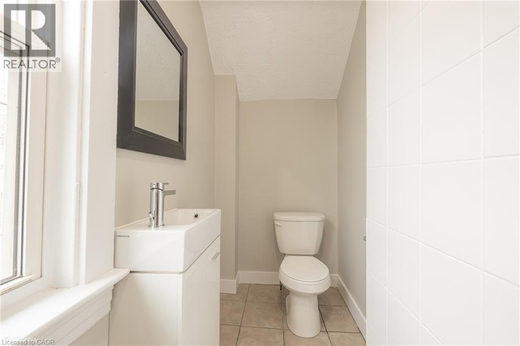 175 Regina Street N, Waterloo, Ontario  N2J 3B4 - Photo 9 - 40810452