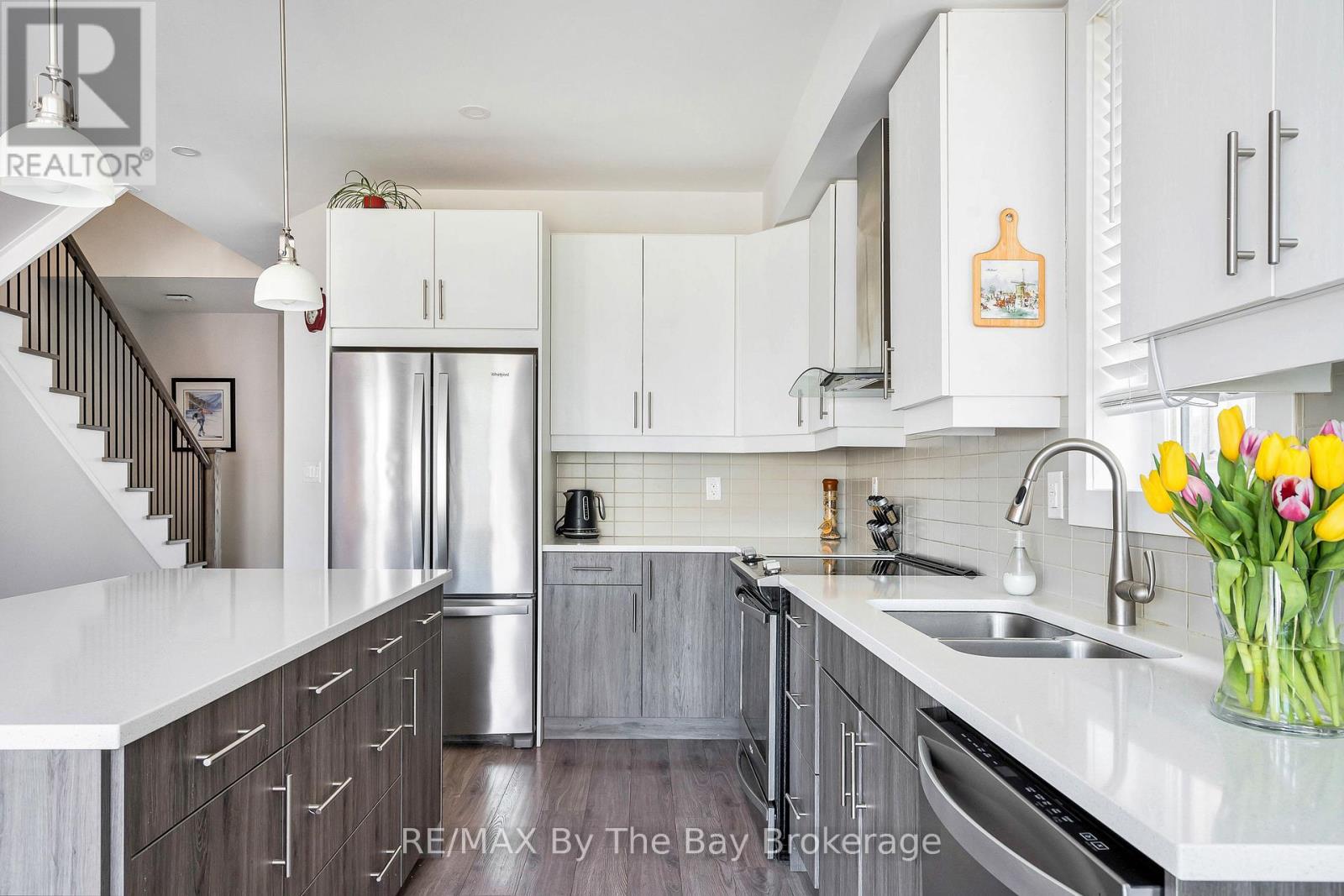 112 Sycamore Street, Blue Mountains, Ontario  L9Y 4E2 - Photo 7 - X13010780