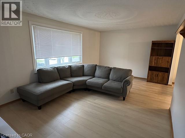 70 Bechtel Drive, Kitchener, Ontario  N2P 1S8 - Photo 4 - 40821377