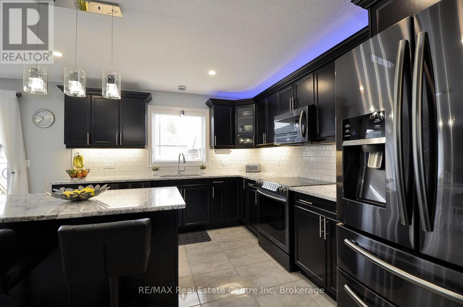 82 Curtis Street S, East Zorra-Tavistock, Ontario  N0J 1M0 - Photo 11 - X13013040