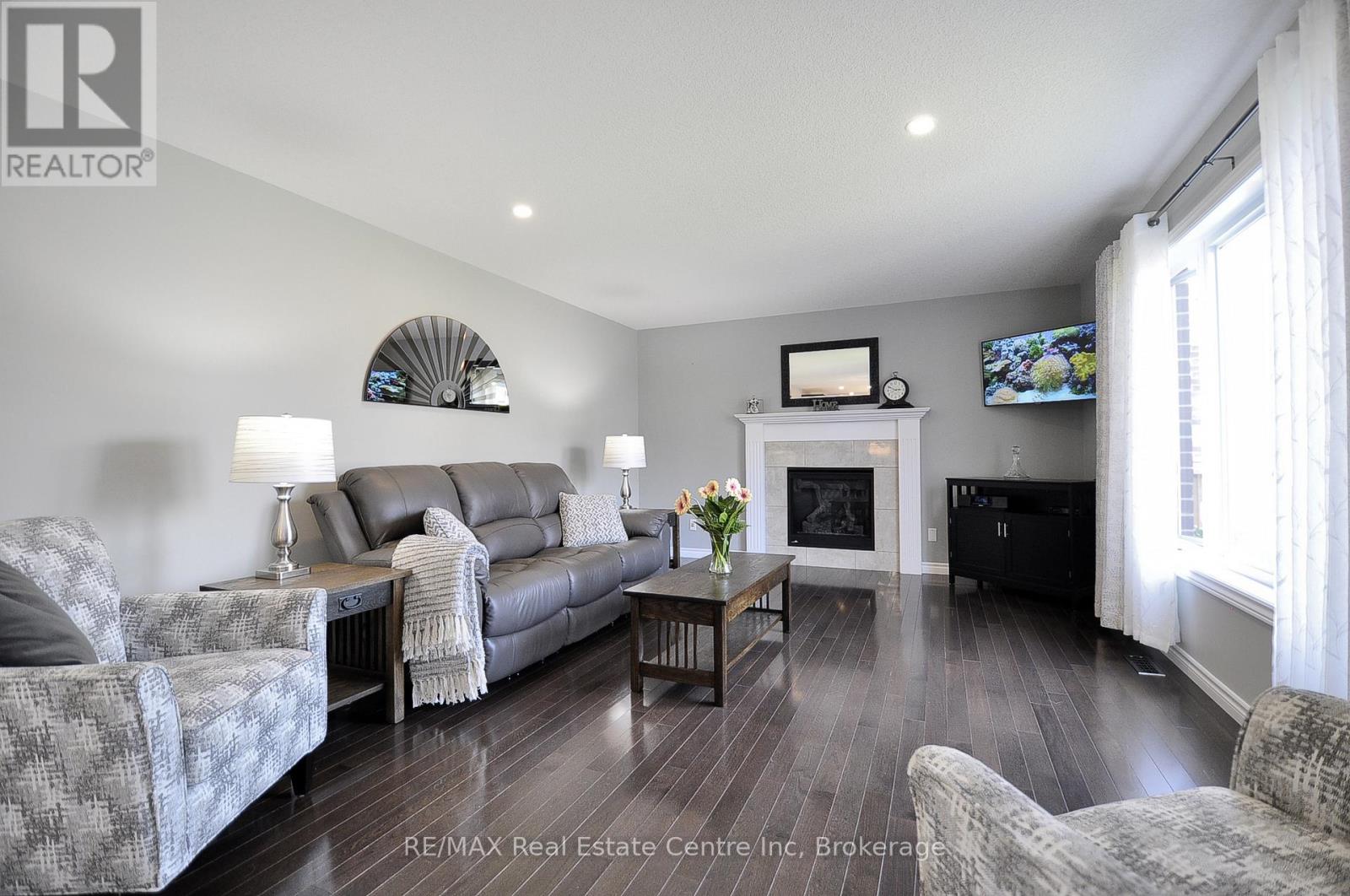 82 Curtis Street S, East Zorra-Tavistock, Ontario  N0J 1M0 - Photo 14 - X13013040