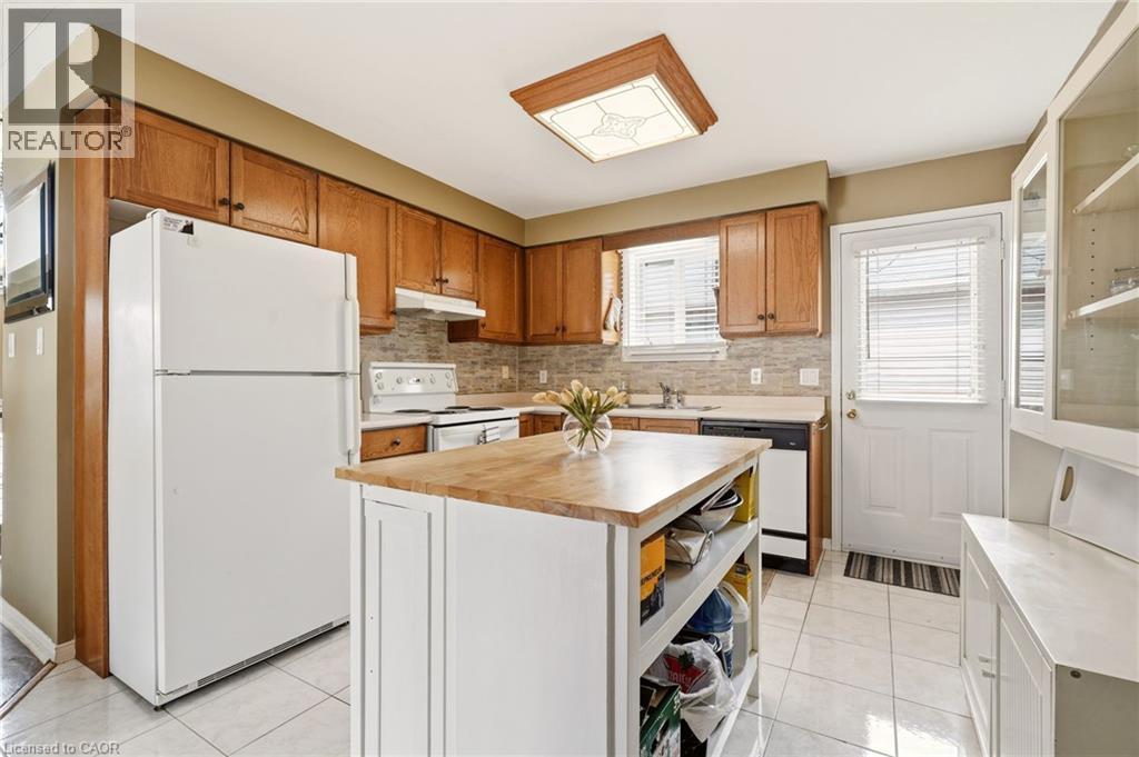 37 Thistlemoor Drive, Caledonia, Ontario  N3W 2K4 - Photo 3 - 40818124