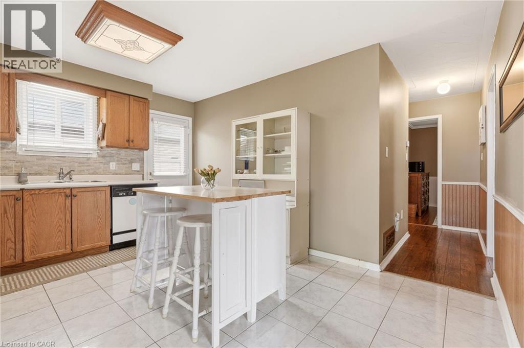 37 Thistlemoor Drive, Caledonia, Ontario  N3W 2K4 - Photo 6 - 40818124