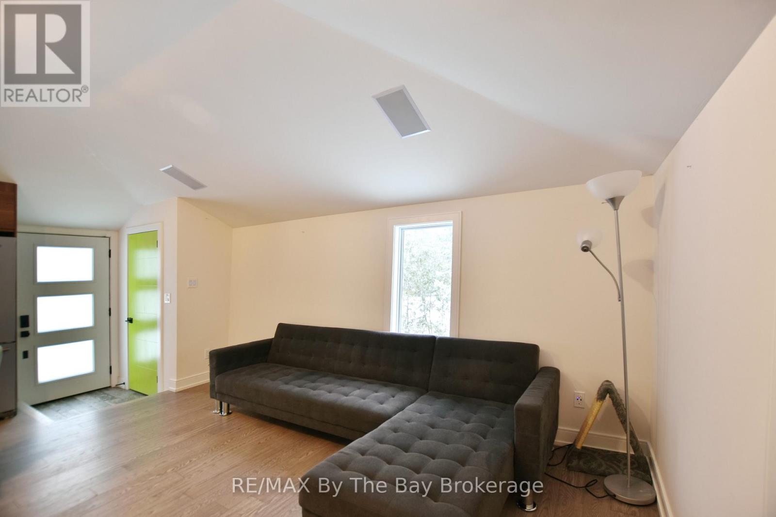 15 61st Street S, Wasaga Beach, Ontario  L9Z 1W1 - Photo 17 - S13013474
