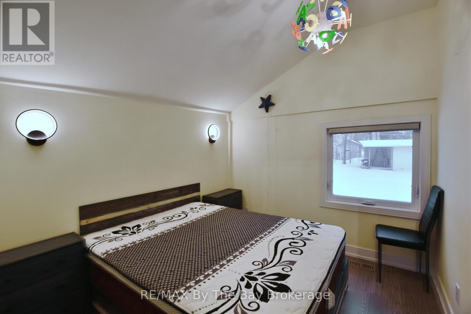 15 61st Street S, Wasaga Beach, Ontario  L9Z 1W1 - Photo 24 - S13013474