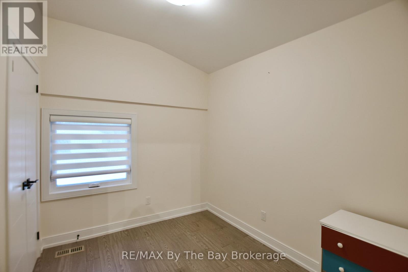 15 61st Street S, Wasaga Beach, Ontario  L9Z 1W1 - Photo 30 - S13013474
