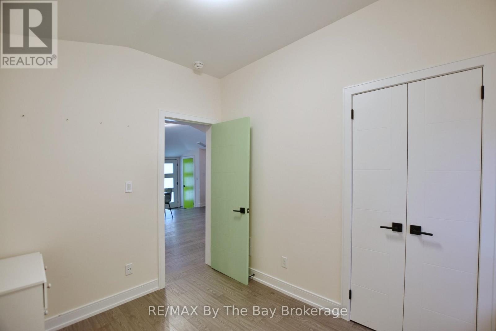 15 61st Street S, Wasaga Beach, Ontario  L9Z 1W1 - Photo 32 - S13013474
