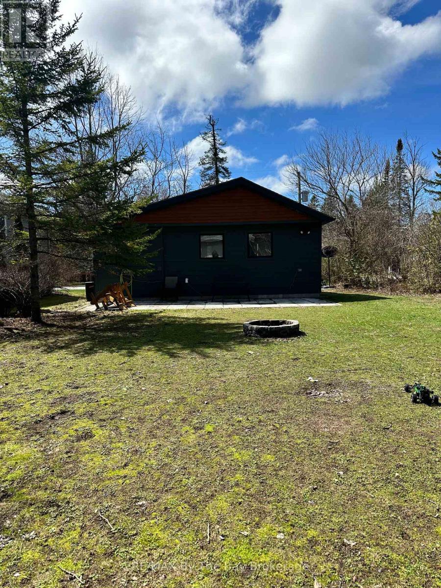 15 61st Street S, Wasaga Beach, Ontario  L9Z 1W1 - Photo 33 - S13013474