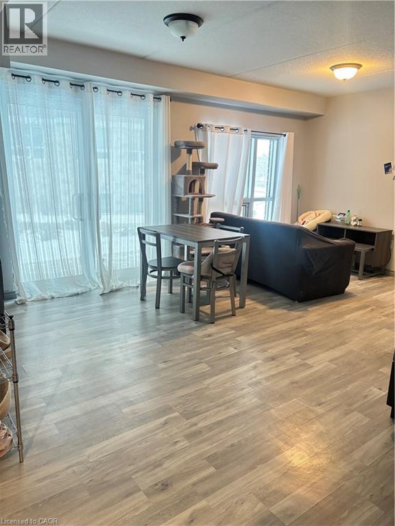 275 Larch Street Unit# H108, Waterloo, Ontario  N2L 3R2 - Photo 3 - 40822027
