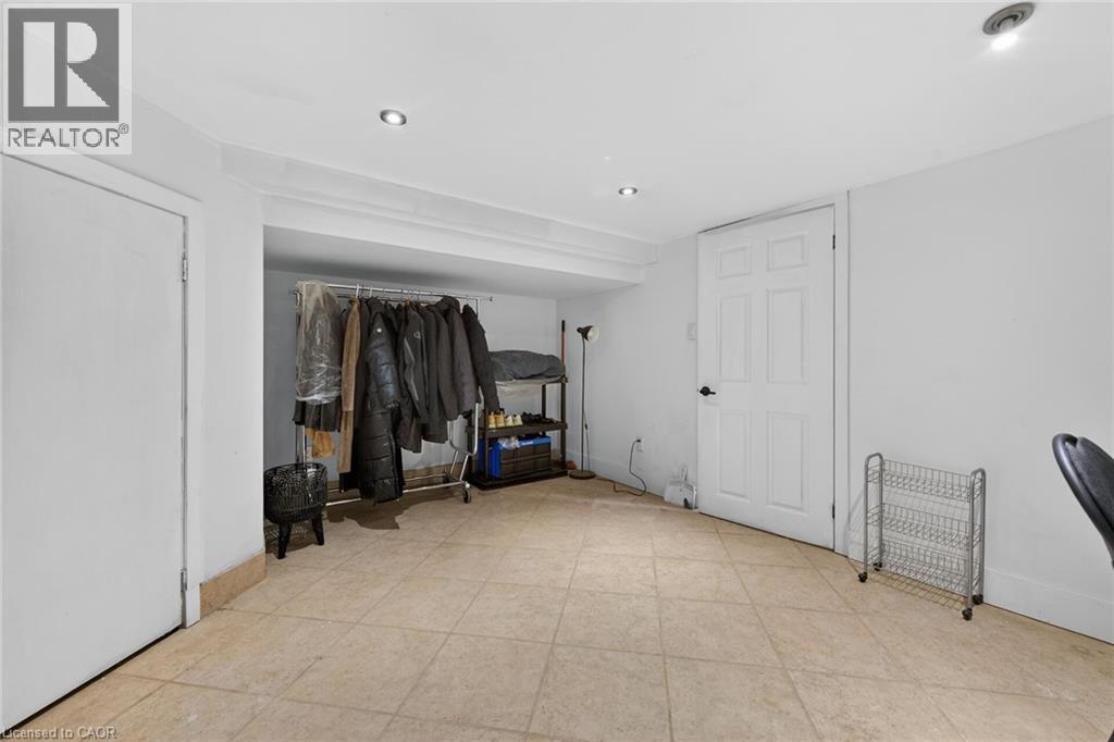 249 Lloyminn Avenue, Ancaster, Ontario  L9G 4C4 - Photo 40 - 40822133