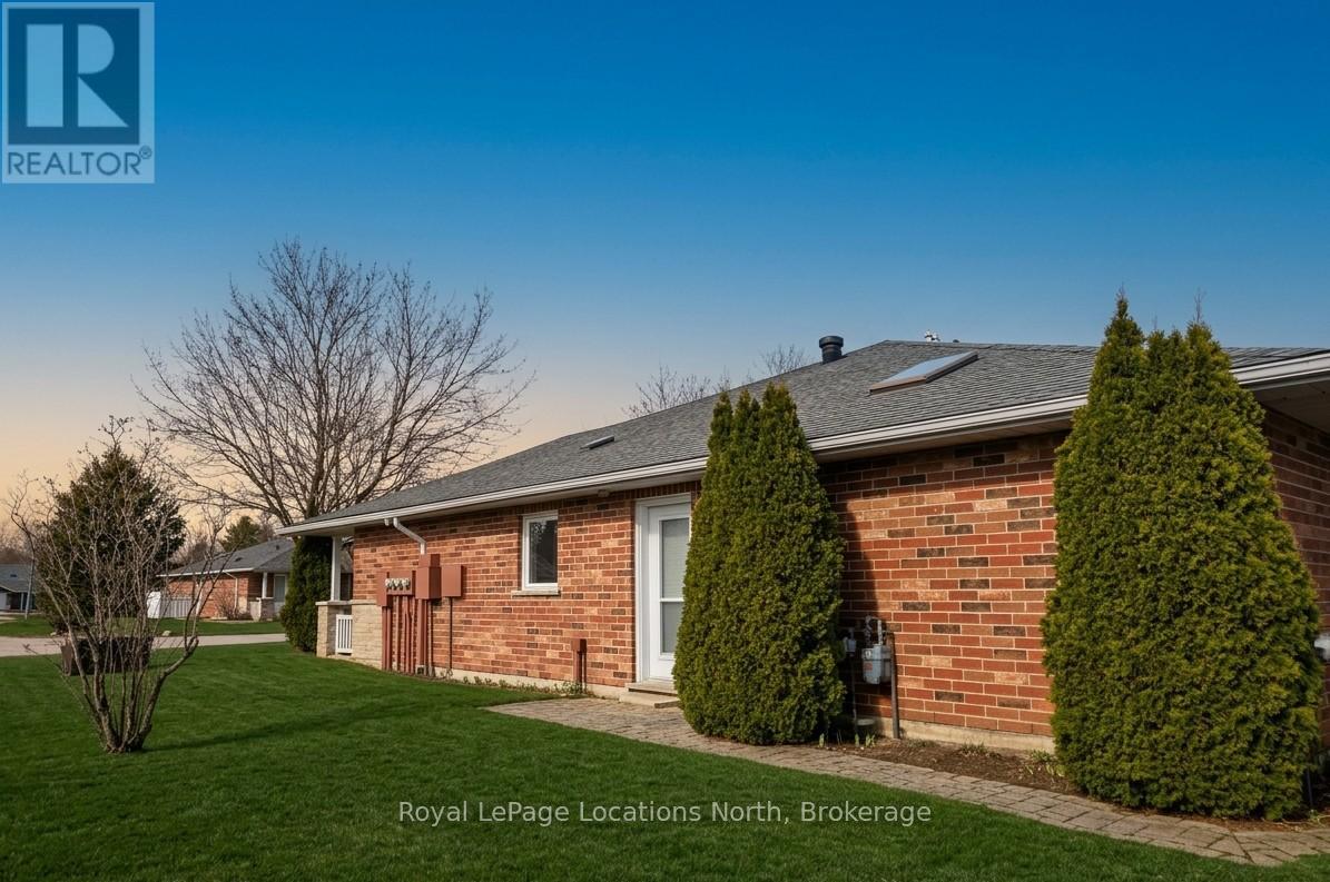 23 - 275 Huron Street, Clearview, Ontario  L0M 1S0 - Photo 2 - S13017460