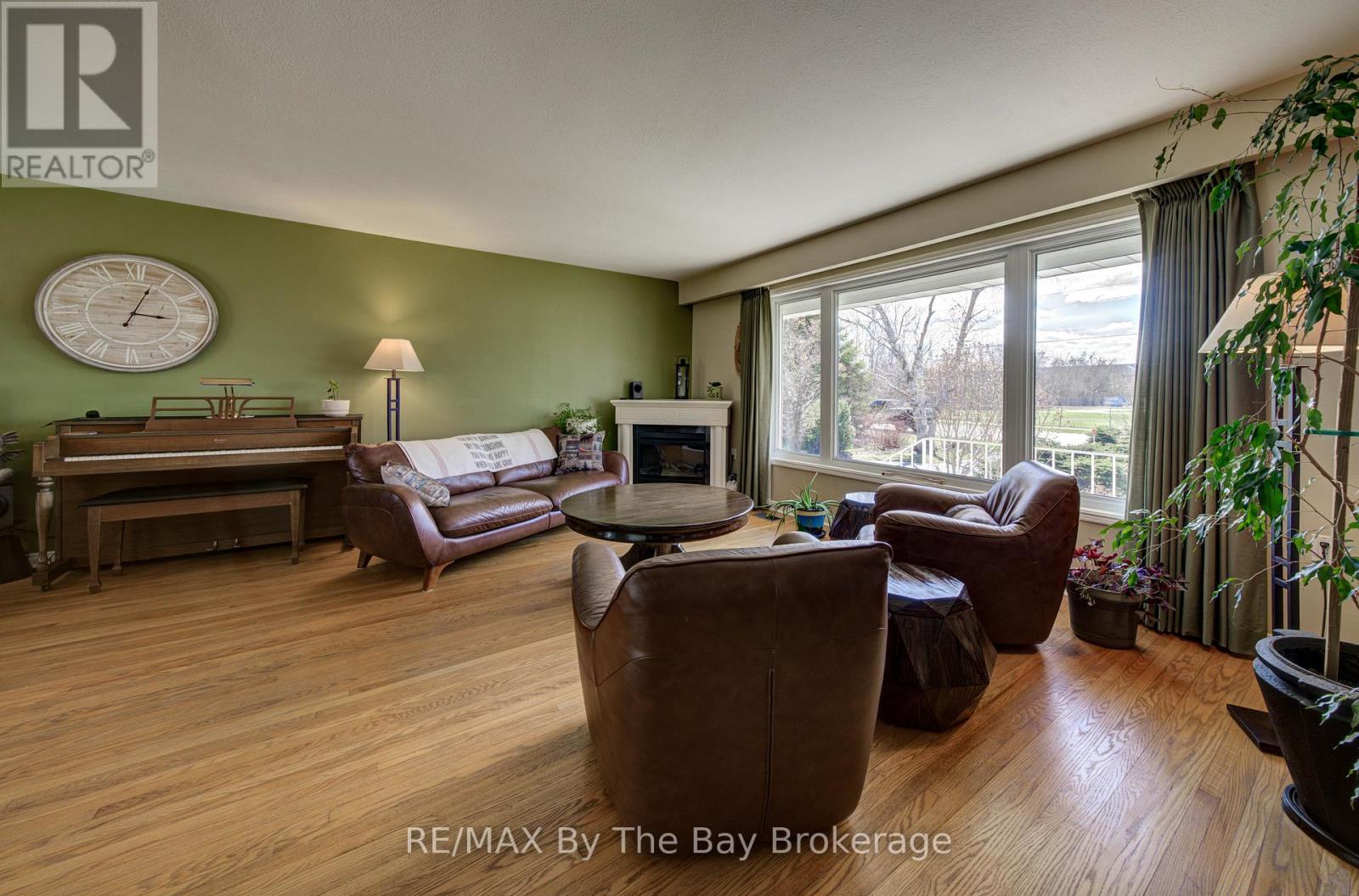 31 Saunders Street, Collingwood, Ontario  L9Y 0G3 - Photo 10 - S13018448