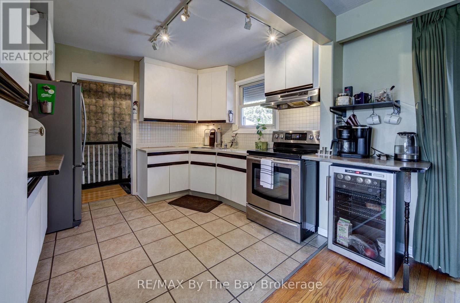 31 Saunders Street, Collingwood, Ontario  L9Y 0G3 - Photo 17 - S13018448
