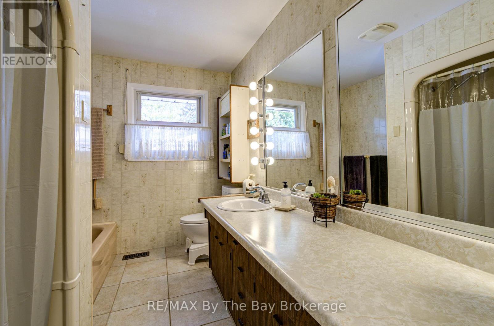 31 Saunders Street, Collingwood, Ontario  L9Y 0G3 - Photo 22 - S13018448