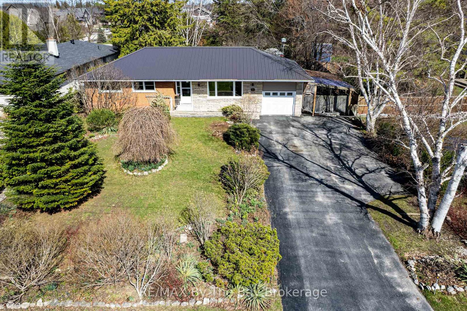 31 Saunders Street, Collingwood, Ontario  L9Y 0G3 - Photo 3 - S13018448