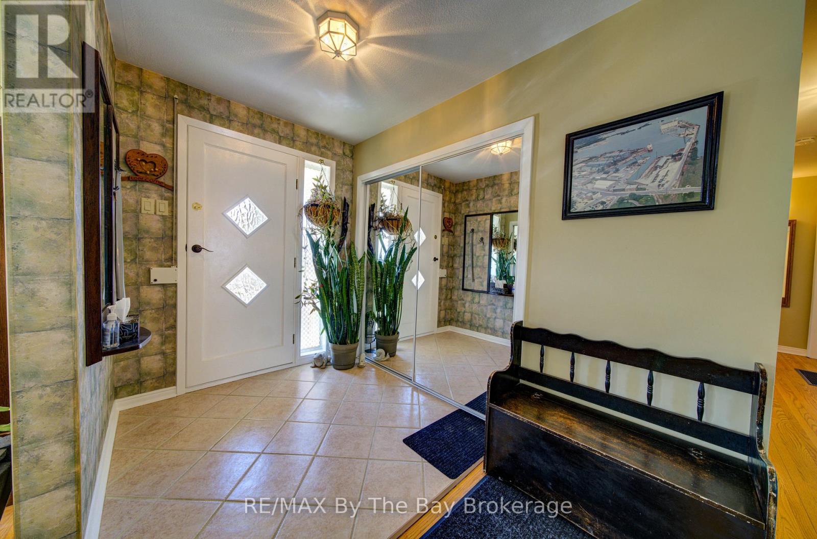 31 Saunders Street, Collingwood, Ontario  L9Y 0G3 - Photo 8 - S13018448