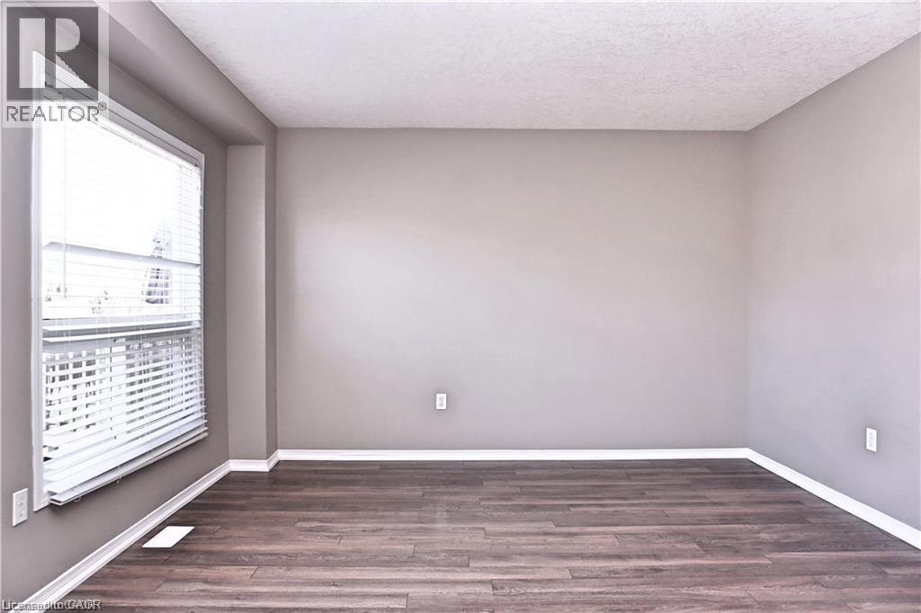 40 Madeleine Street, Kitchener, Ontario  N2R 1V4 - Photo 10 - 40822627
